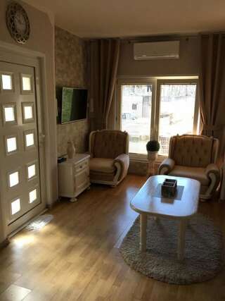 Апартаменты Guest House Virginia Зеленика Апартаменты с 3 спальнями-54