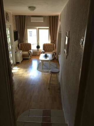 Апартаменты Guest House Virginia Зеленика Апартаменты с 3 спальнями-7